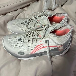 Way of Wade 808 2 Ultra 305